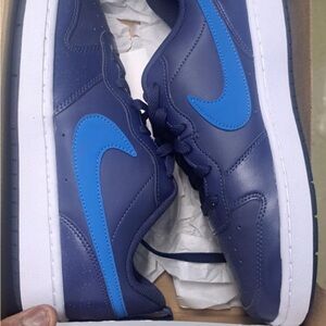 Nike Blue Sneakers Classic Design